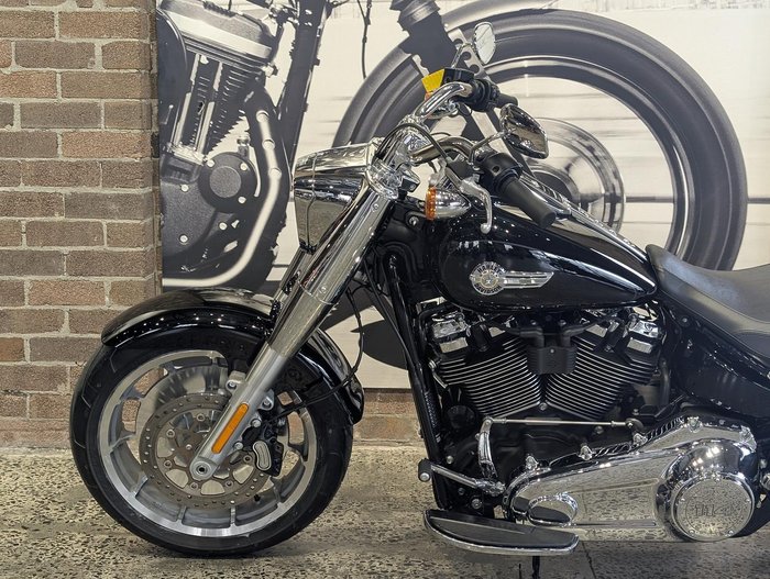 2022 Harley-Davidson Fat Boy 114 (FLFBS) Softail Black