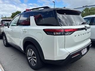 2024 Nissan Pathfinder Ti