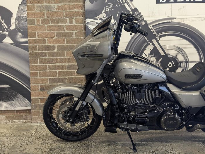 2023 Harley-Davidson CVO Street Glide 121 (FLHXSE) Touring