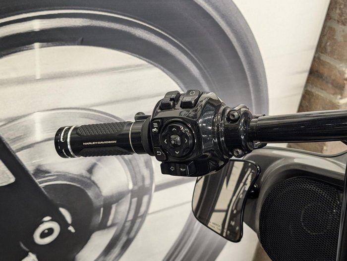 2023 Harley-Davidson CVO Street Glide 121 (FLHXSE) Touring