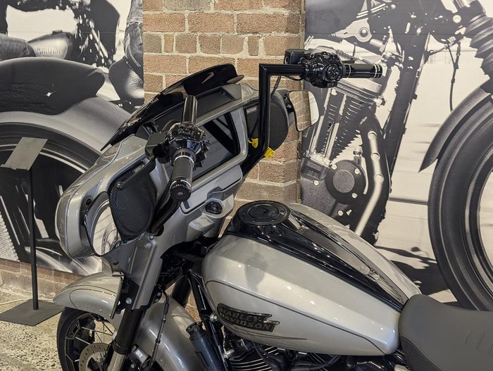 2023 Harley-Davidson CVO Street Glide 121 (FLHXSE) Touring