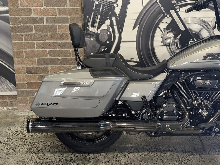 2023 Harley-Davidson CVO Street Glide 121 (FLHXSE) Touring