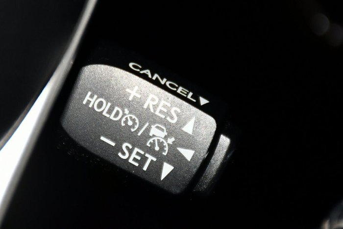 2022 Toyota Hilux SR5