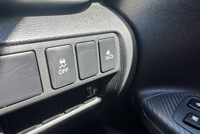 2018 Mitsubishi Eclipse Cross ES