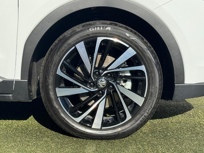 2025 MG ZS Essence Turbo