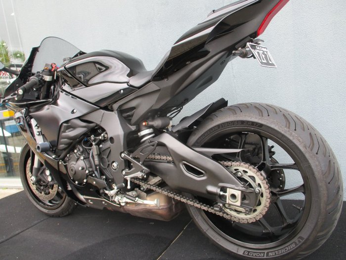 2023 Yamaha YZF-R1 Black