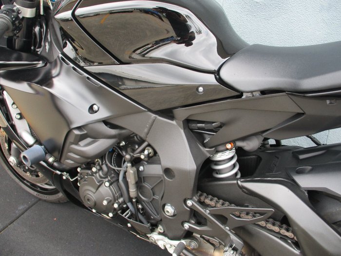 2023 Yamaha YZF-R1 Black