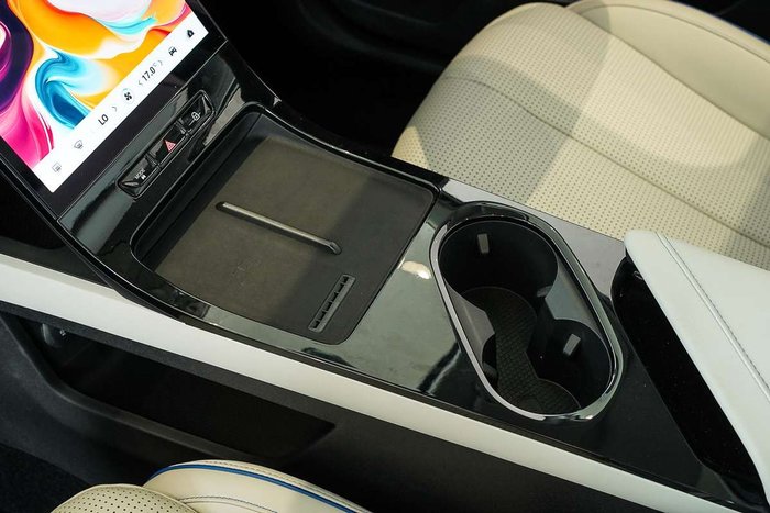 2025 Jaecoo J5 EV Summit