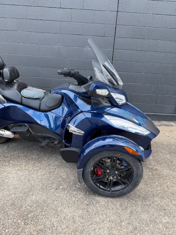 2011 BRP SPYDER RT SM5