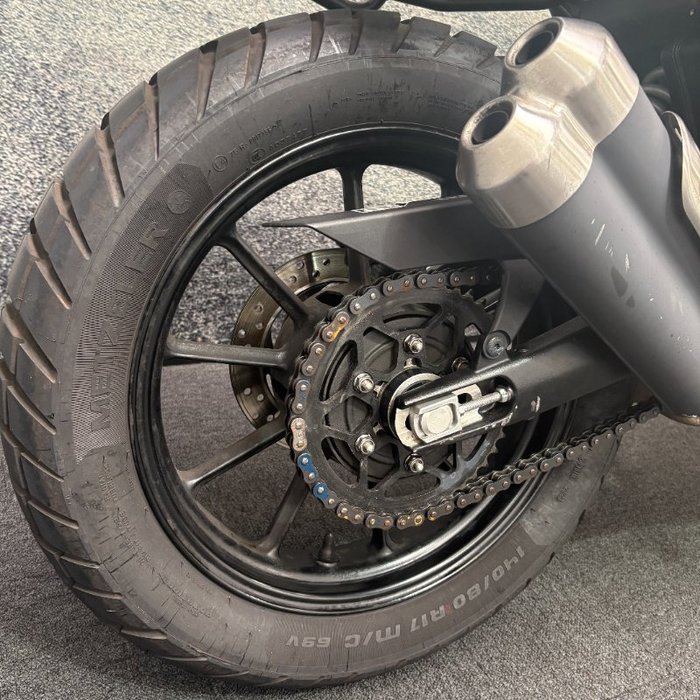 2024 Triumph SCRAMBLER 400 X