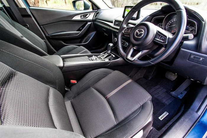 2018 Mazda 3 Maxx Sport