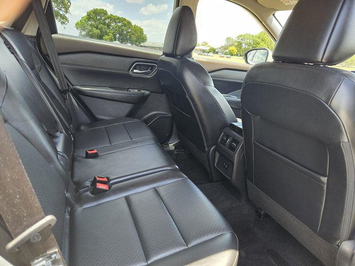 2024 Nissan X-TRAIL ST-L