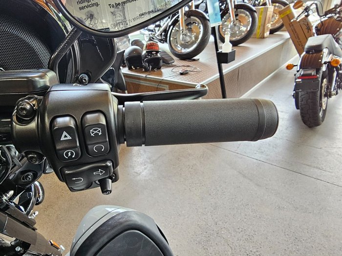 2024 Harley-davidson FLHTK ULTRA LIMITED Vivid Black