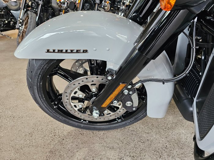 2024 Harley-davidson FLHTK ULTRA LIMITED Vivid Black