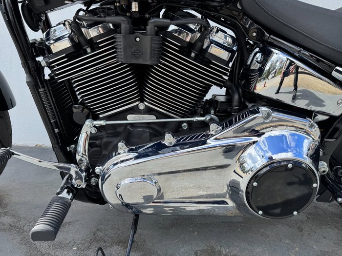 2025 Harley-davidson FXBR BREAKOUT (117) Vivid Black