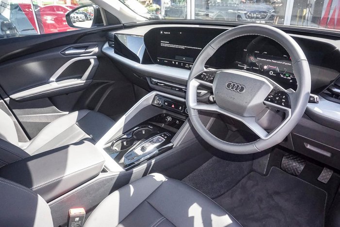 2025 Audi Q5 TFSI 150kW