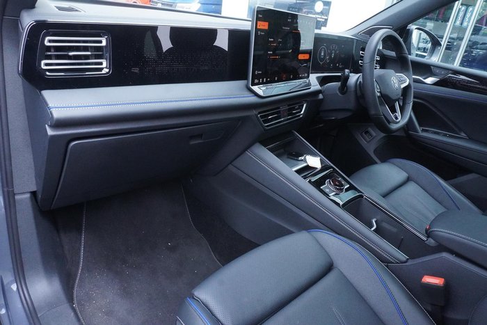 2025 Volkswagen Tiguan 195TSI R-Line