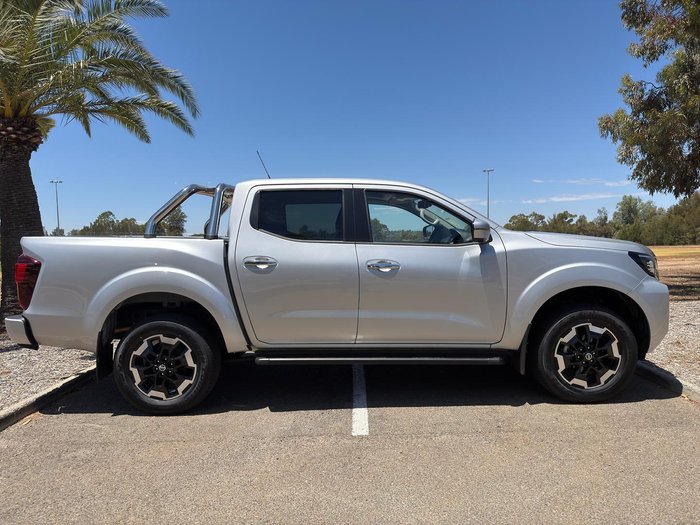 2025 Nissan Navara ST-X