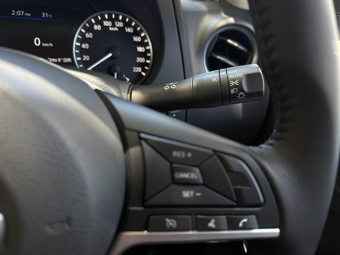 2025 Nissan Navara ST-X