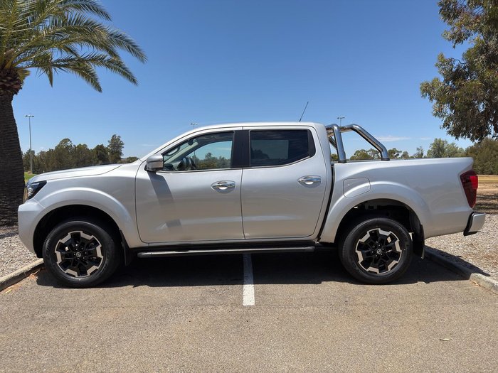 2025 Nissan Navara ST-X