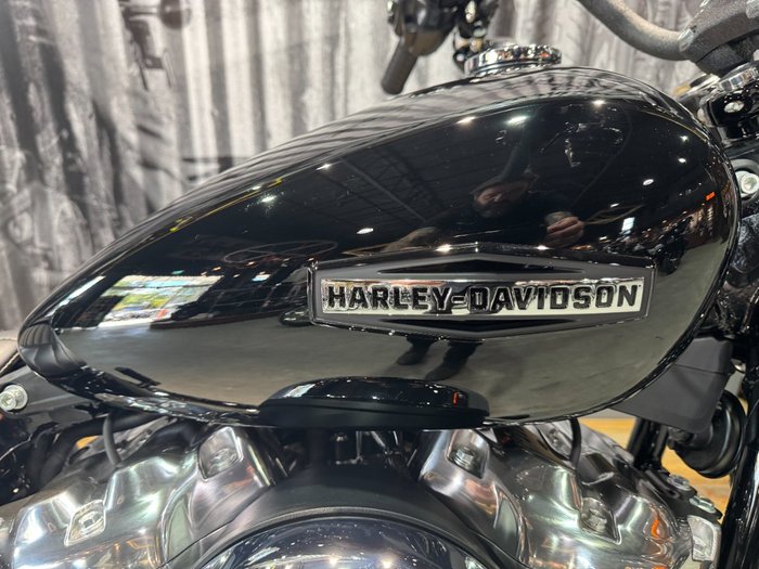 2025 Harley-davidson FXBB STREET BOB (117) Vivid Black