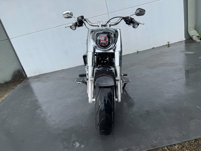 2025 Harley-davidson FLFB FAT BOY (117) Vivid Black