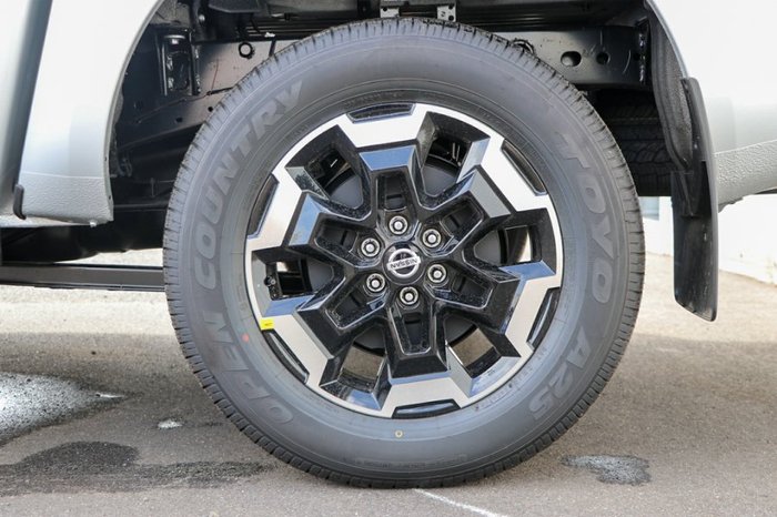 2025 Nissan Navara ST-X DUAL CAB