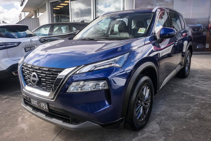 2025 Nissan X-TRAIL ST
