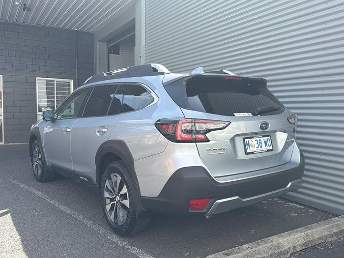 2025 Subaru Outback AWD Touring