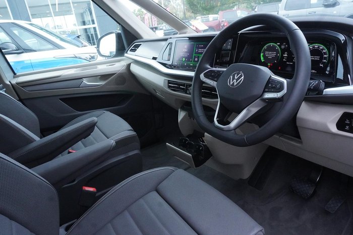 2025 Volkswagen Multivan TDI360 Life