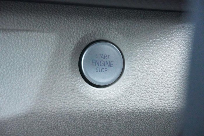 2025 Volkswagen Multivan TDI360 Life