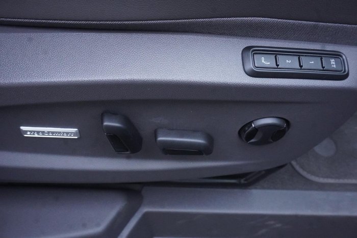 2025 Volkswagen Multivan TDI360 Life