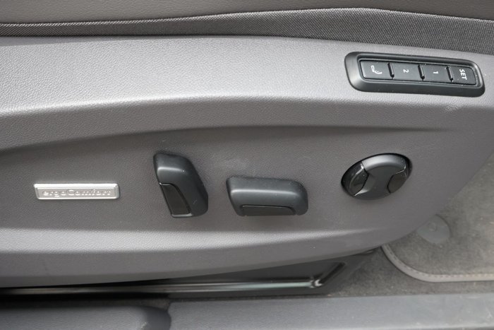 2025 Volkswagen Multivan TDI360 Life