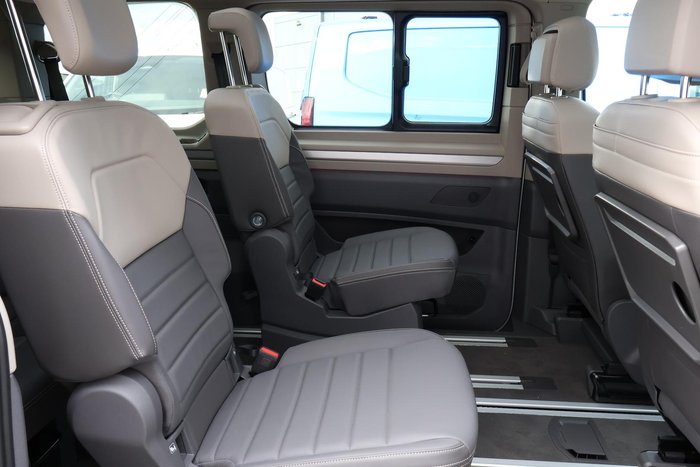 2025 Volkswagen Multivan TDI360 Life