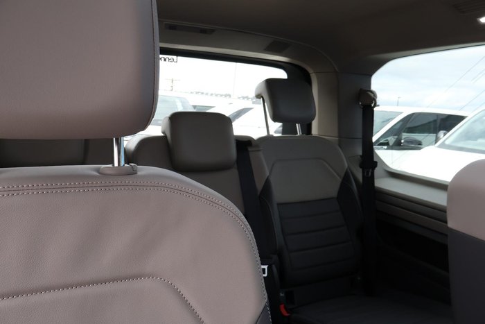2025 Volkswagen Multivan TDI360 Life