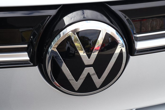 2025 Volkswagen Multivan TDI360 Life