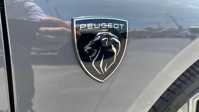 2025 Peugeot 308 GT Hybrid