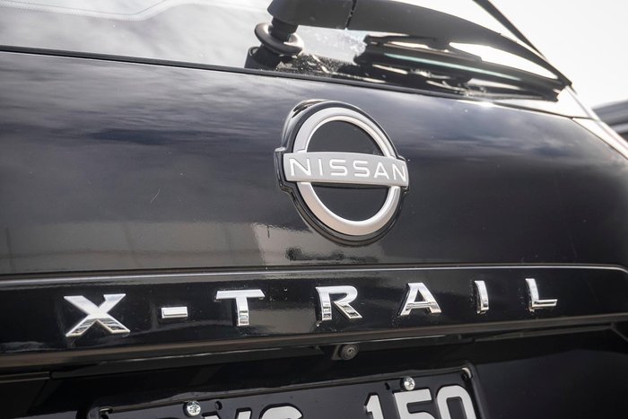 2025 Nissan X-TRAIL ST