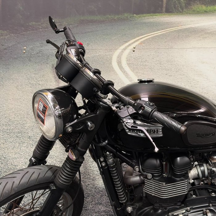2012 Triumph BONNEVILLE Black
