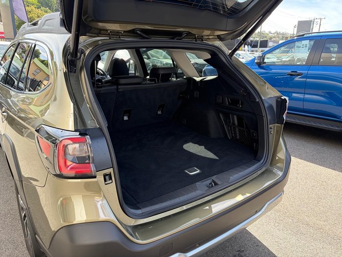 2025 Subaru Outback AWD Touring XT