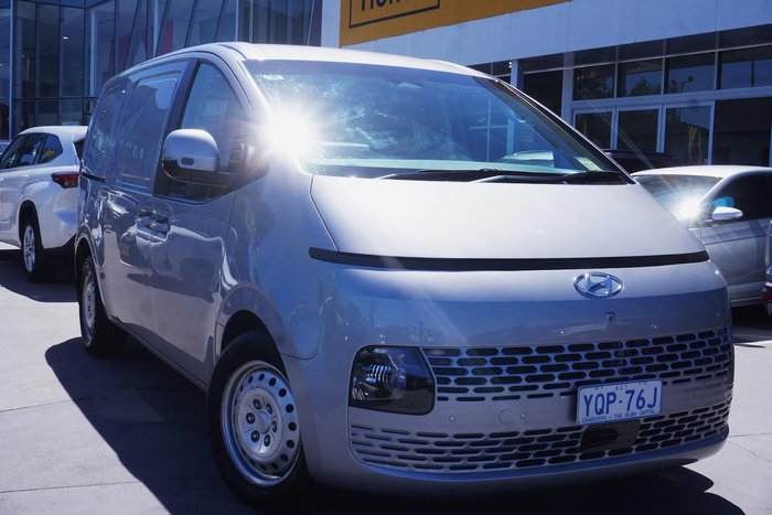 2023 Hyundai STARIA LOAD
