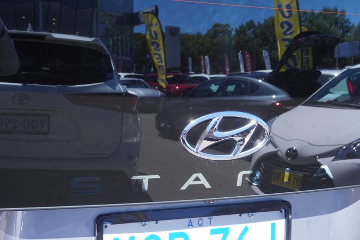 2023 Hyundai STARIA LOAD