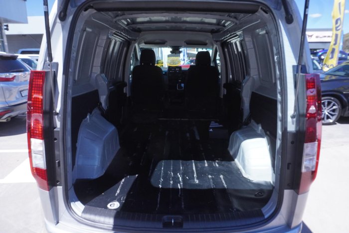 2023 Hyundai STARIA LOAD