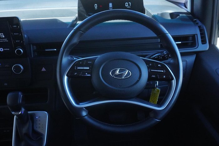 2023 Hyundai STARIA LOAD