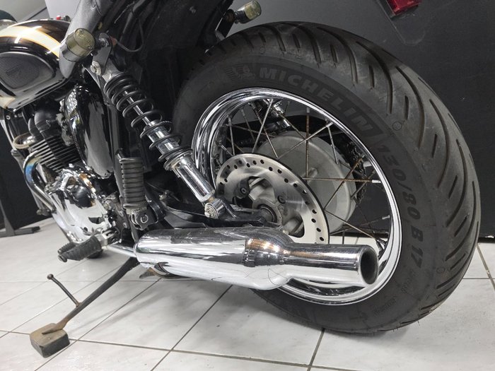 2010 TRIUMPH BONNEVILLE T100 White