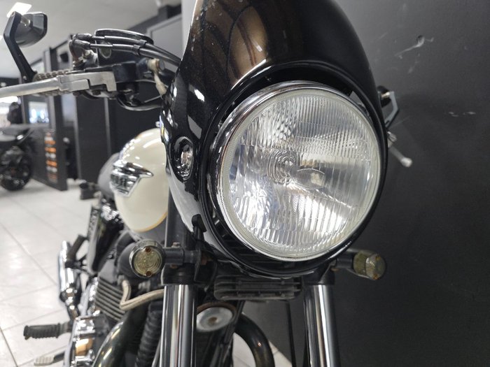 2010 TRIUMPH BONNEVILLE T100 White