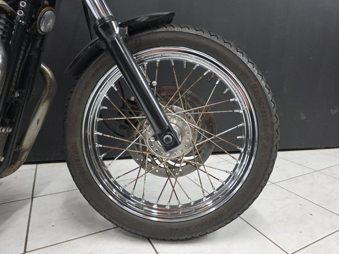 2010 TRIUMPH BONNEVILLE T100 White