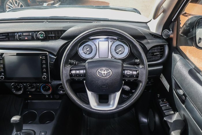 2021 Toyota Hilux SR
