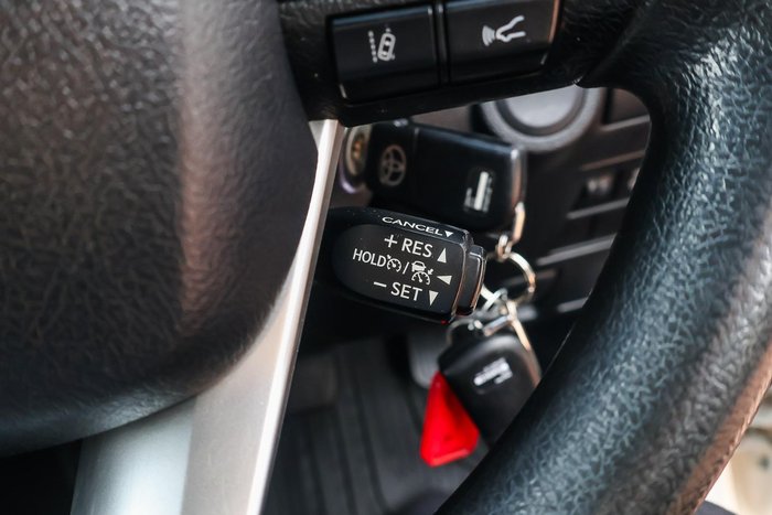 2021 Toyota Hilux SR