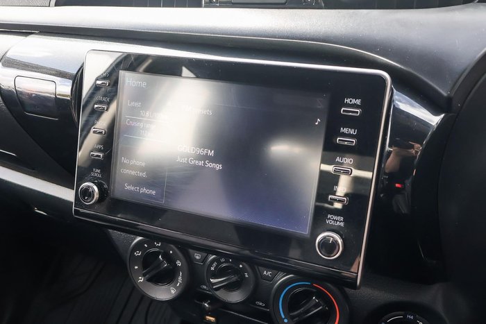 2021 Toyota Hilux SR